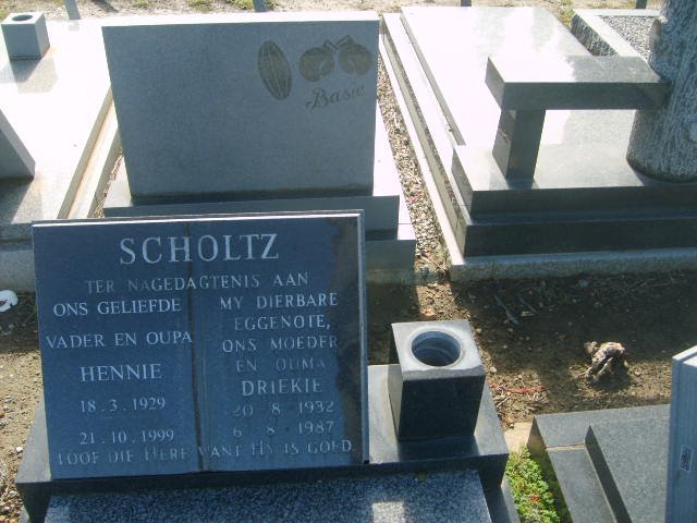 SCHOLTZ Hennie 1929-1999 &amp; Driekie 1932-1987