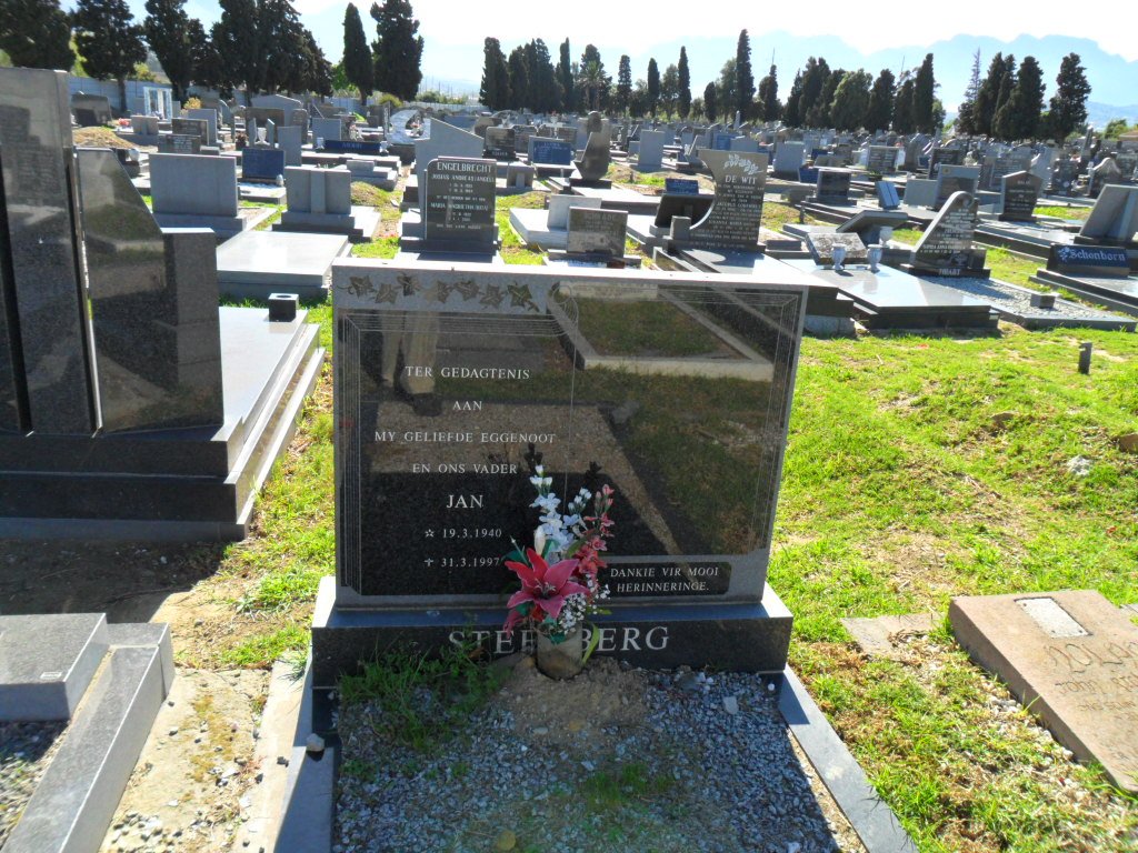 STEENBERG Jan 1940-1997