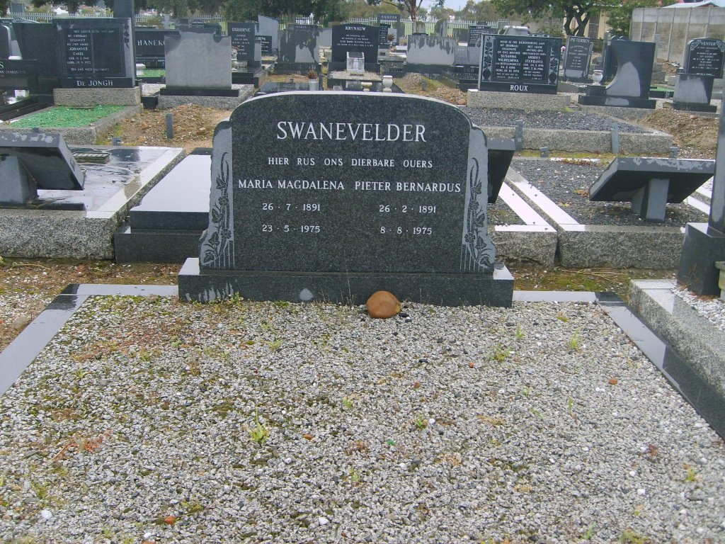 SWANEVELDER Pieter Bernardus 1891-1975 &amp; Maria Magdalena 1891-1975