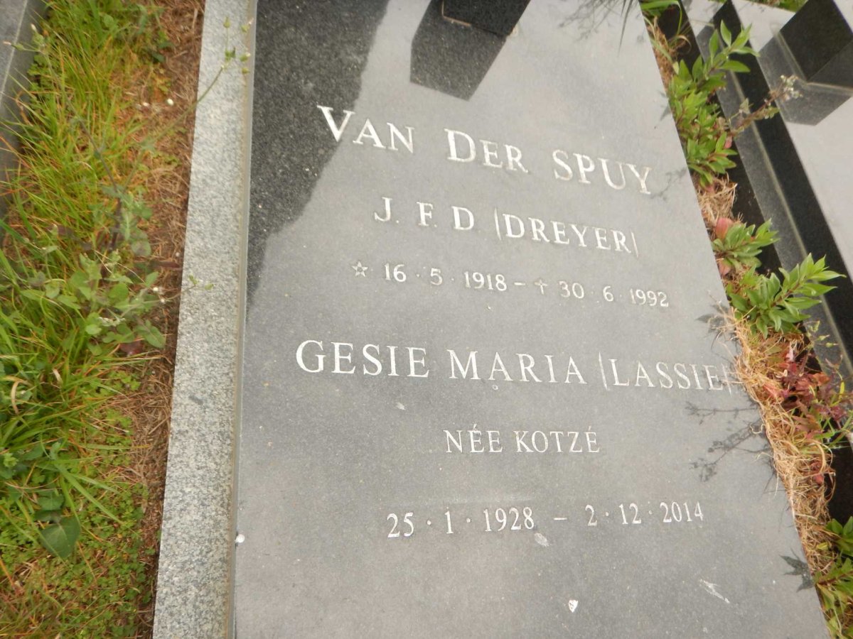 SPUY J.F.D., van der 1918-1992 &amp; Gesie Maria KOTZE 1928-2014