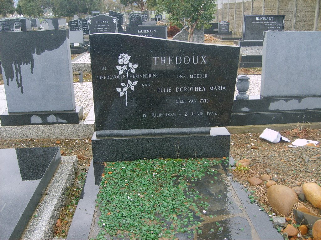 TREDOUX Ellie Dorothea Maria nee VAN ZYL 1889-1976