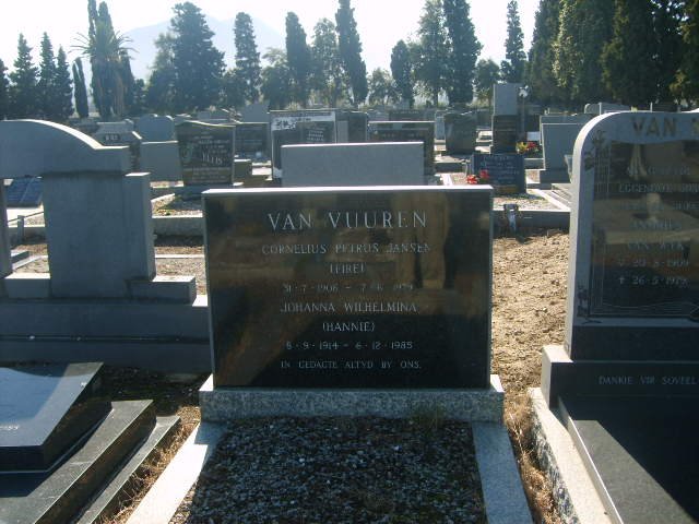 VUUREN Cornelius Petrus Janse, van 1906-1979 &amp; Johanna Wilhelmina 1914-1985
