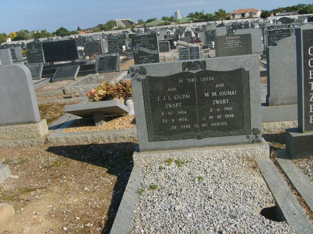ZWART J.J.L. 1904-1976 &amp; M.M. 1910-1998