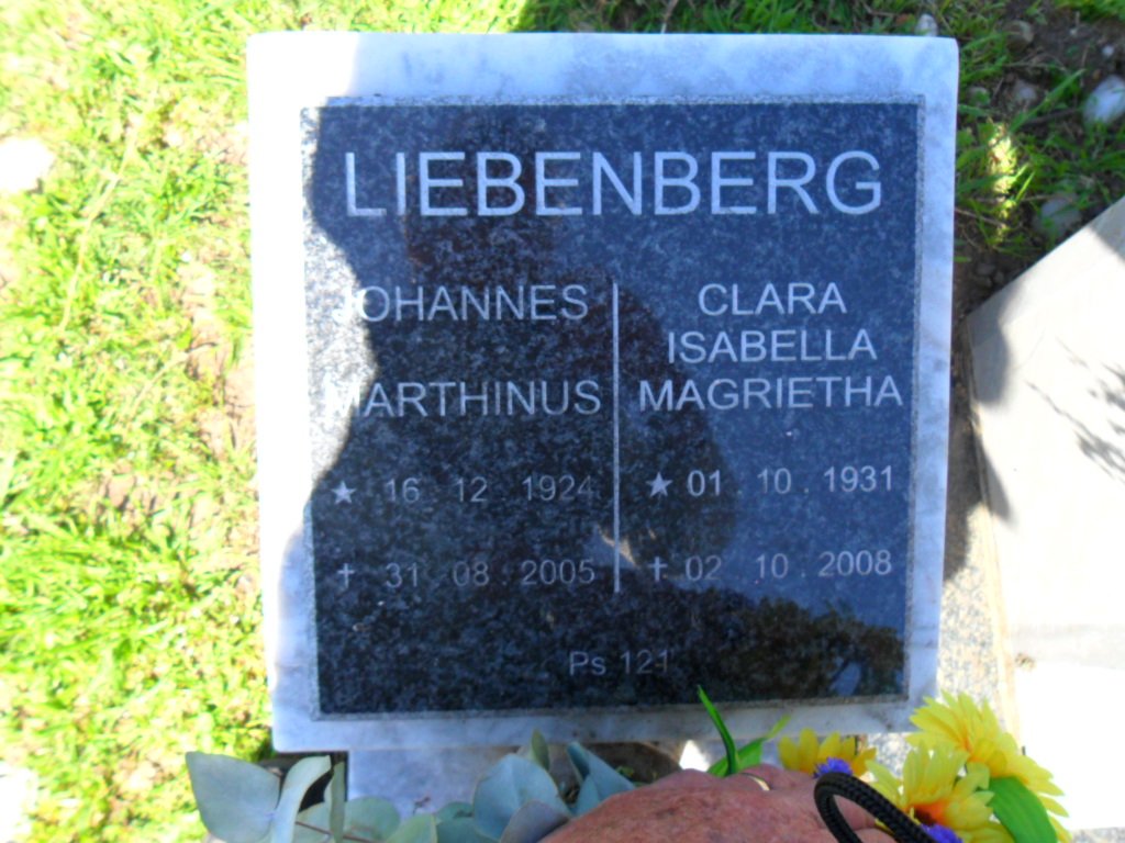 LIEBENBERG Johannes Marthinus 1924-2005 &amp; Clara Isabella Magrietha 1931-2008