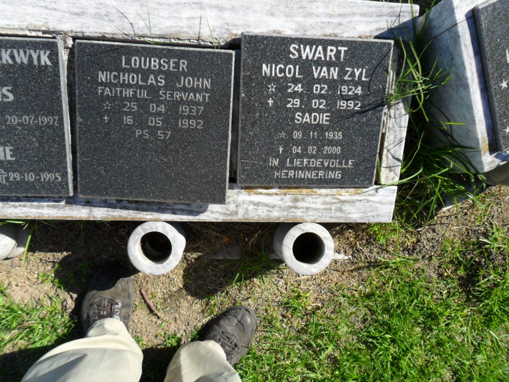 LOUBSER Nicholas John 1937-1992 :: SWART Nicol van Zyl 1924-1992 :: SWART Sadie 1935-2000