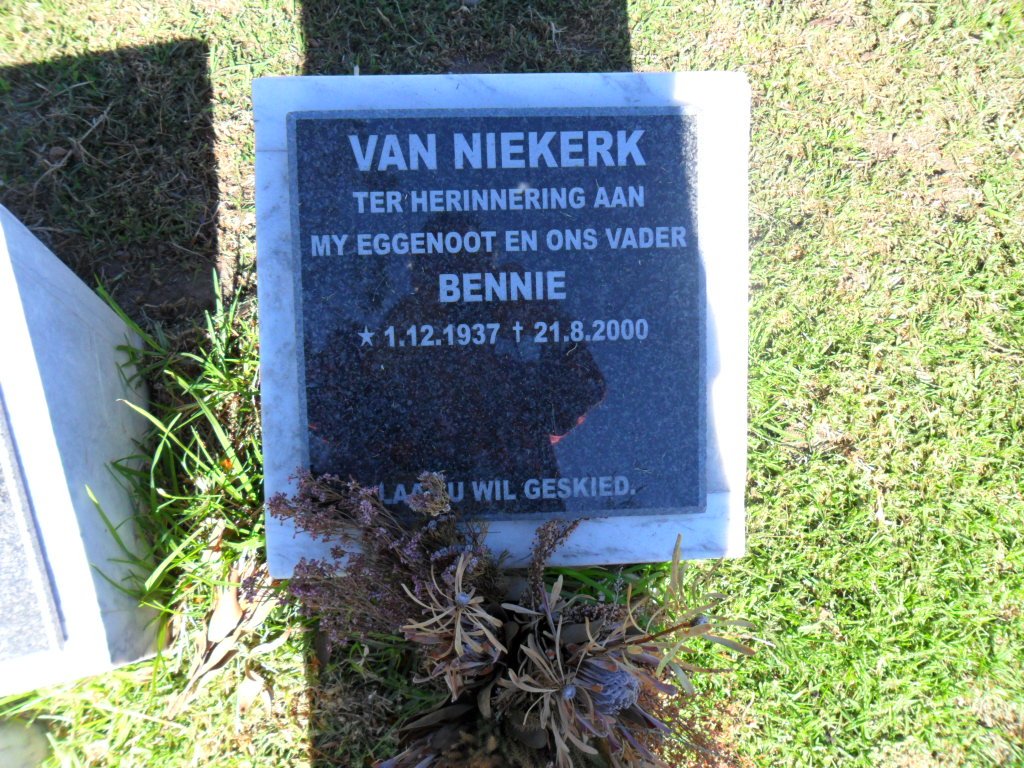 NIEKERK Bennie, van 1937-2000