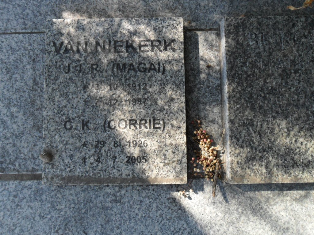 NIEKERK J.I.R. 1912-1987 &amp; C.K. 1926-2005