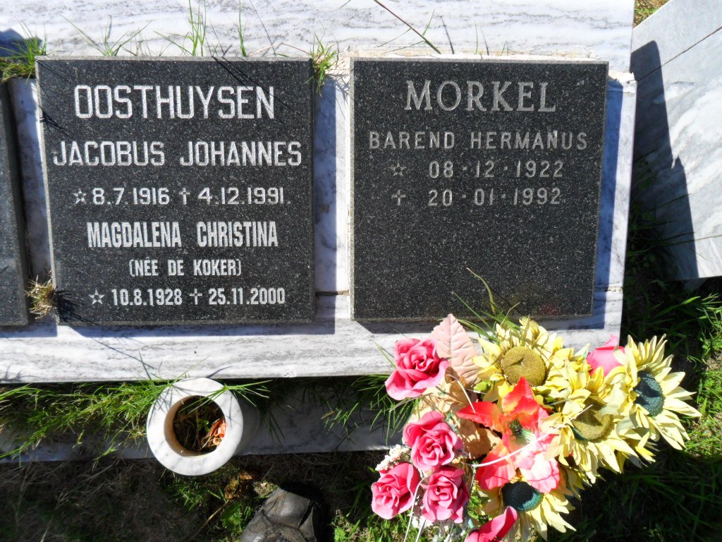 OOSTHUYSEN :: DE KOKER :: MORKEL