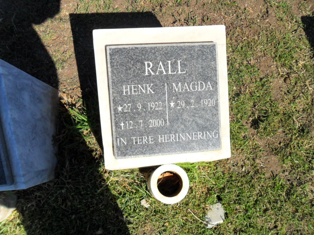 RALL Henk 1922-2000 &amp; Magda 1920-