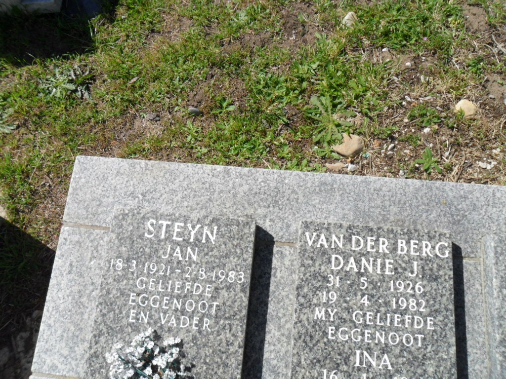STEYN Jan 1921-1983 :: VAN DER BERG Danie J. 1926-1982