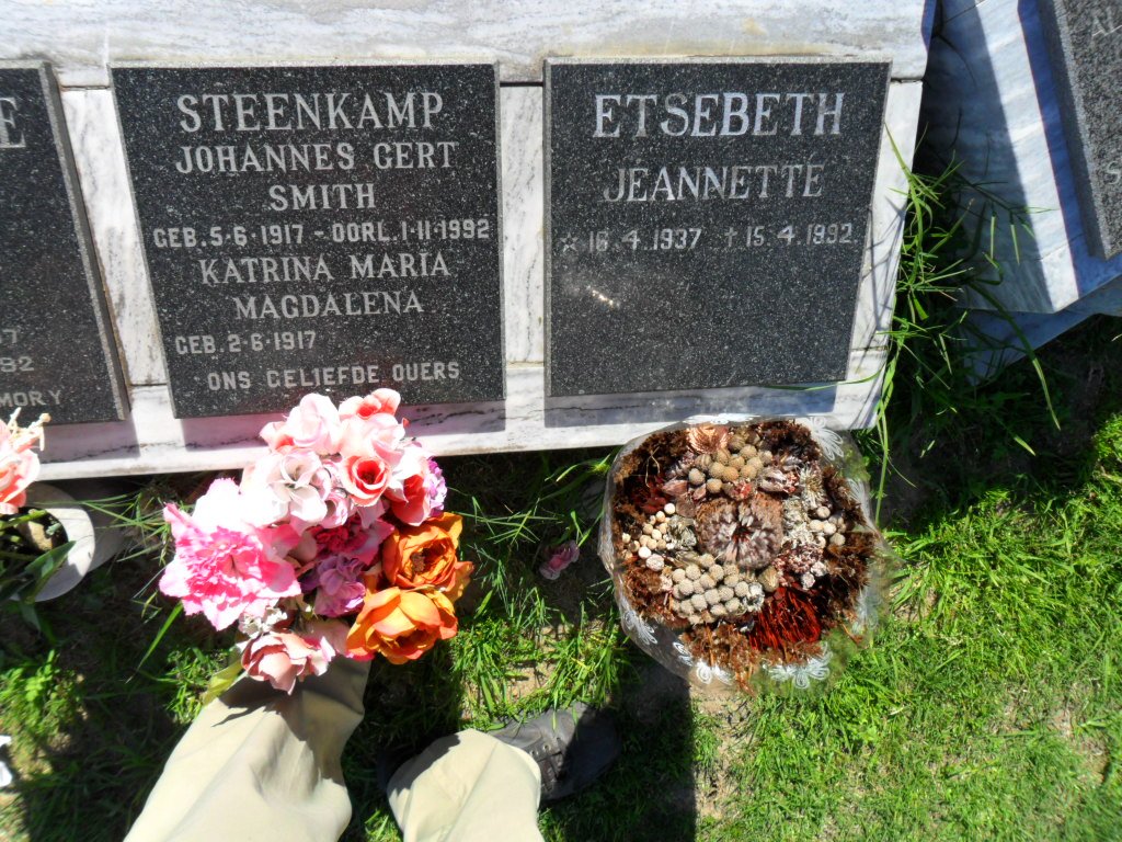 STEENKAMP Johannes Gert Smith 1917-1992 &amp; Katrina Maria Magdalena 1917- :: ETSEBETH Jeannette 1937-1992