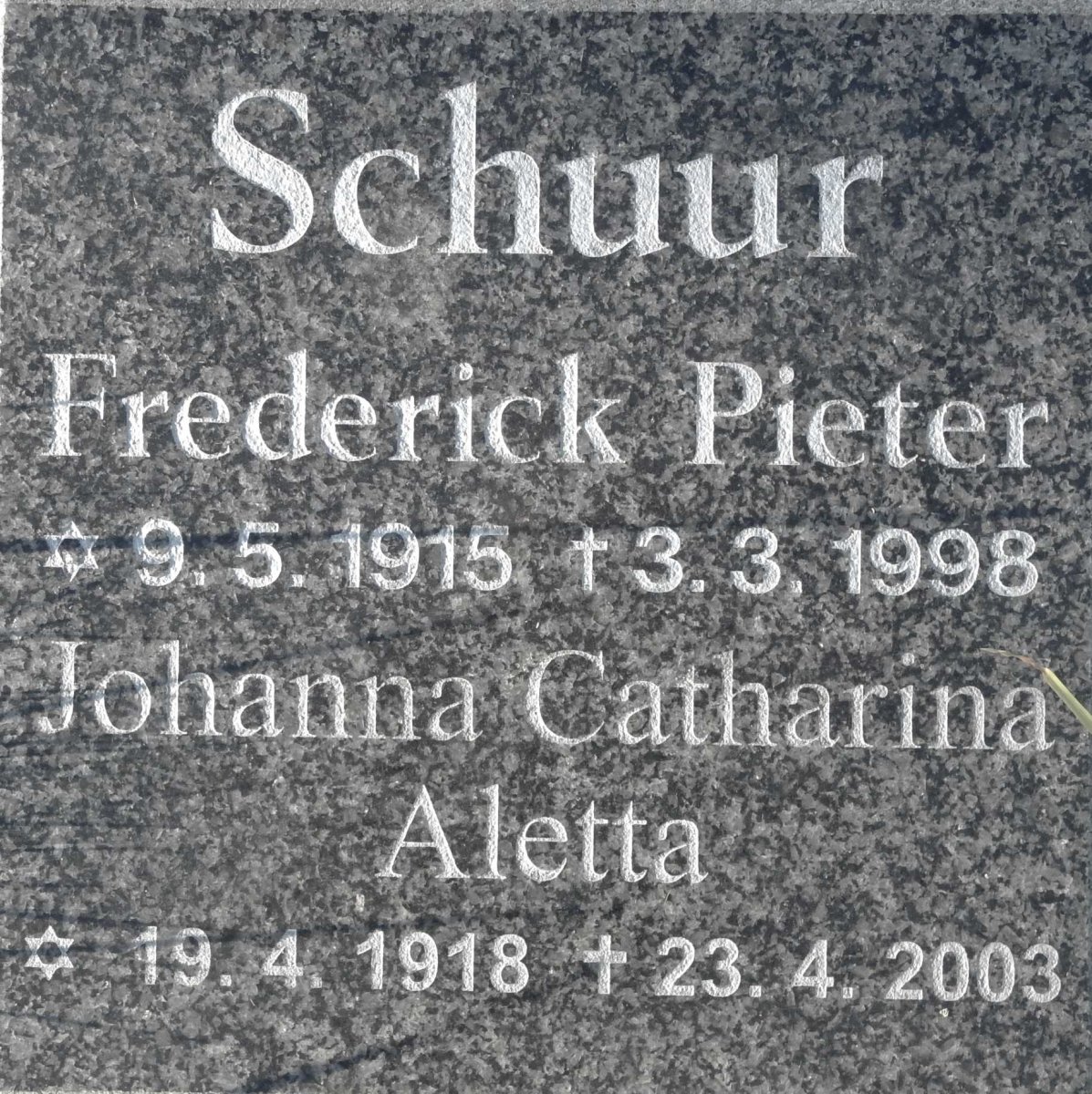 SCHUUR Frederick Pieter 1915-1998 &amp; Johanna Catharina Aletta 1918-2003