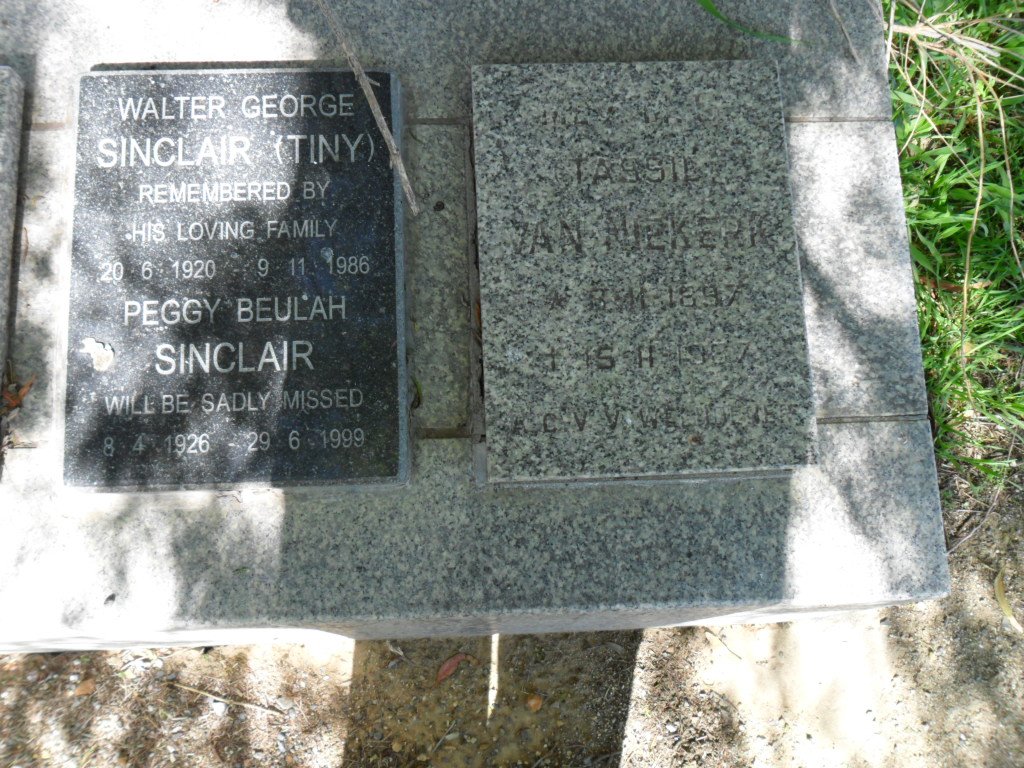 SINCLAIR Walter George 1920-1986 &amp; Peggy Beulah 1926-1999 :: VAN NIEKERK Tassie 1897-1987 