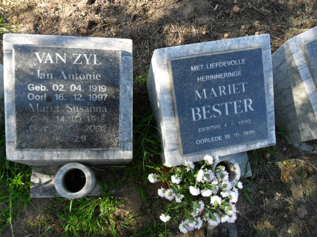 ZYL Jan Antonie, van 1919-1997 &amp; Maria Susanna 1918-2002 :: BESTER Mariet 1980-1996
