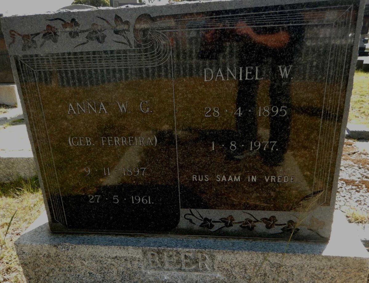 BEER Daniel W. 1895-1977 &amp; Anna W.G. FERREIRA 1897-1961