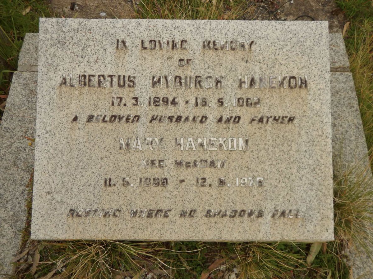 HANEKOM Albertus Myburgh 1894-1962 &amp; Mary MCADAM 1899-1976