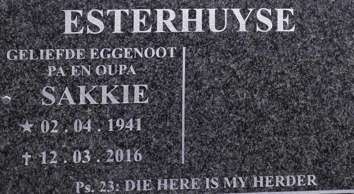 ESTERHUYSE Sakkie 1941-2016