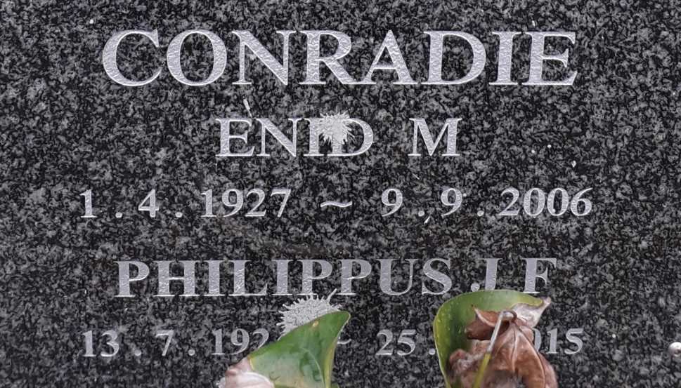 CONRADIE Philippus J.F. 192?-2015 &amp; Enid M. 1927-2006