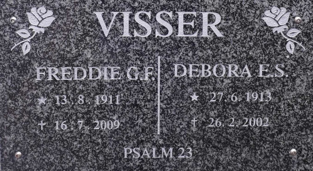VISSER Freddie G.F. 1911-2009 &amp; Debora E.S. 1913-2002