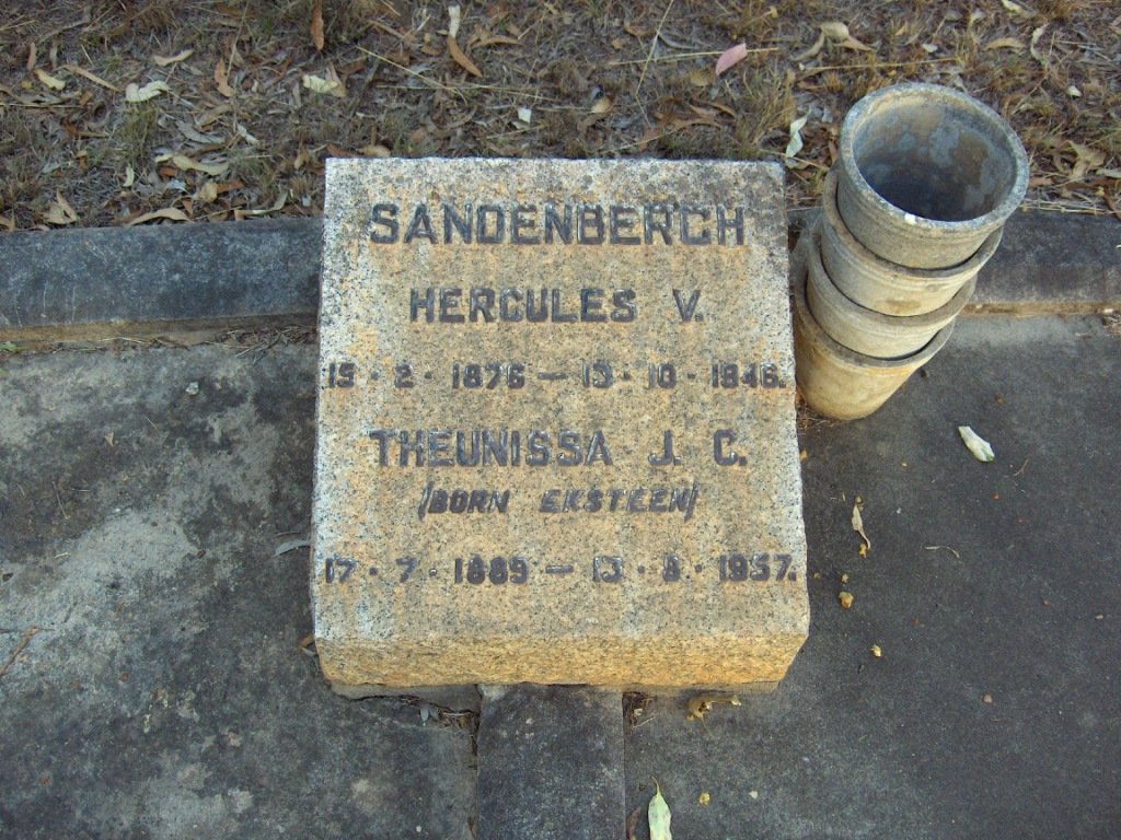 SANDENBERGH Hercules V. 1876-1946 &amp; Theunissa J.C. EKSTEEN 1889-1957