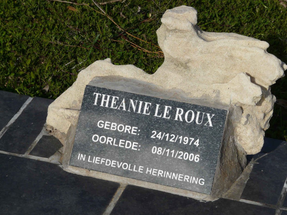 ROUX Theanie, le 1974-2006
