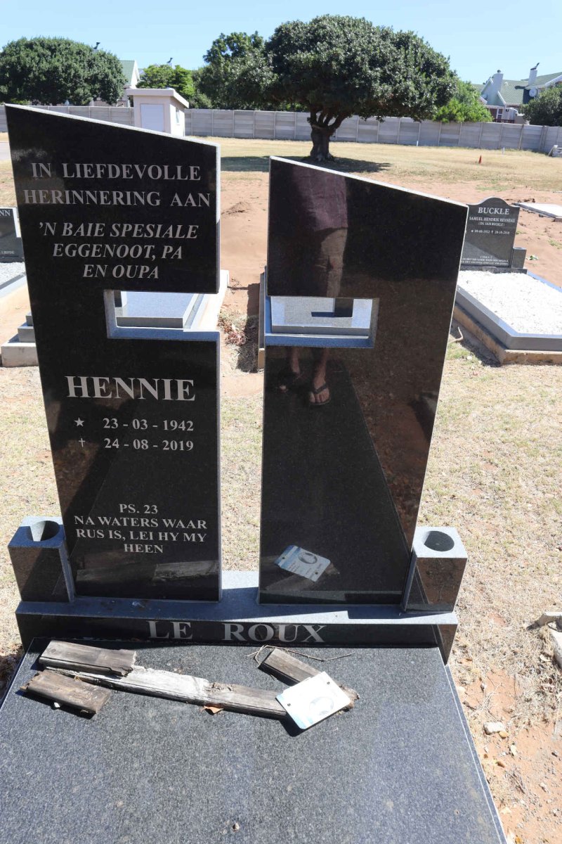 ROUX Hennie, le 1942-2019 _1