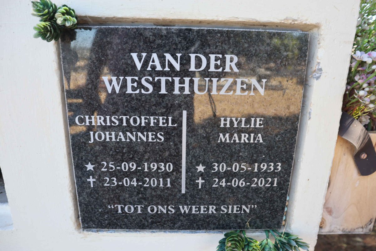 WESTHUIZEN Christoffel Johannes, van der 1930-2011 & Hylie Maria 1933-2021