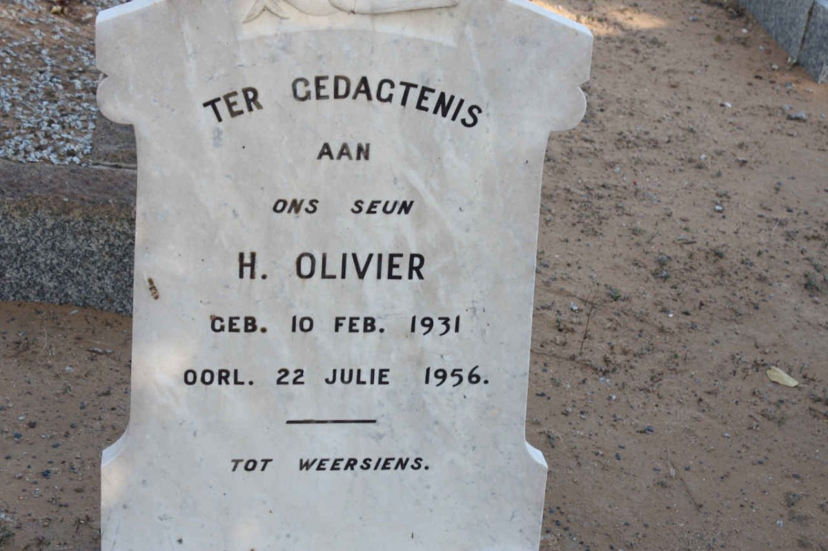 OLIVIER H. 1931-1956