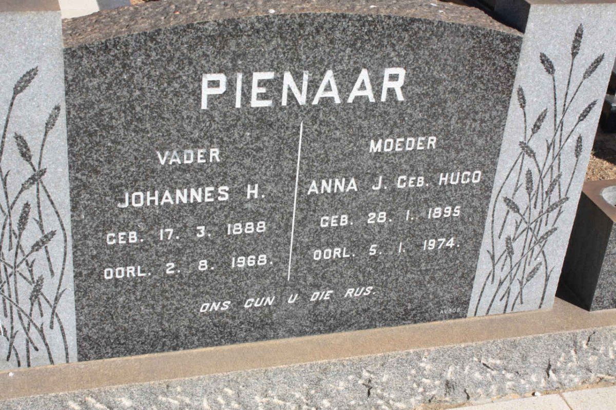 PIENAAR Johannes H. 1888-1968 &amp; Anna J. HUGO 1895-1974