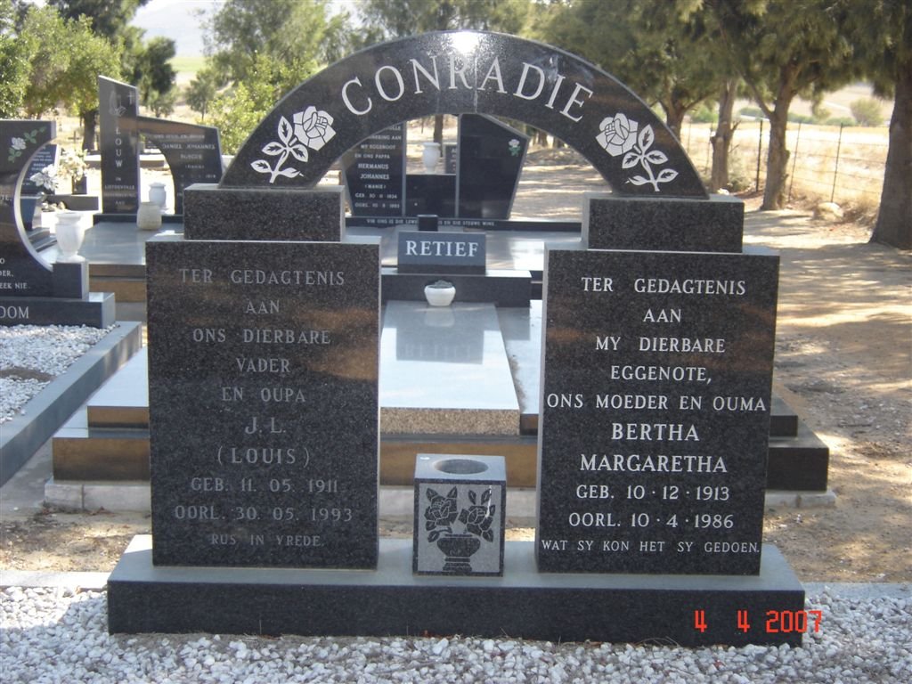 CONRADIE J.L. 1911-1993 &amp; Bertha Margaretha 1913-1986