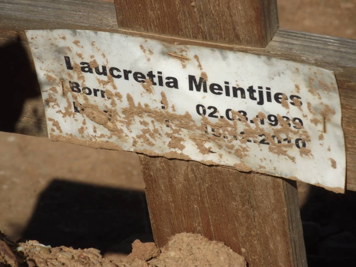 MEINTJIES Laucretia 19?9-2010