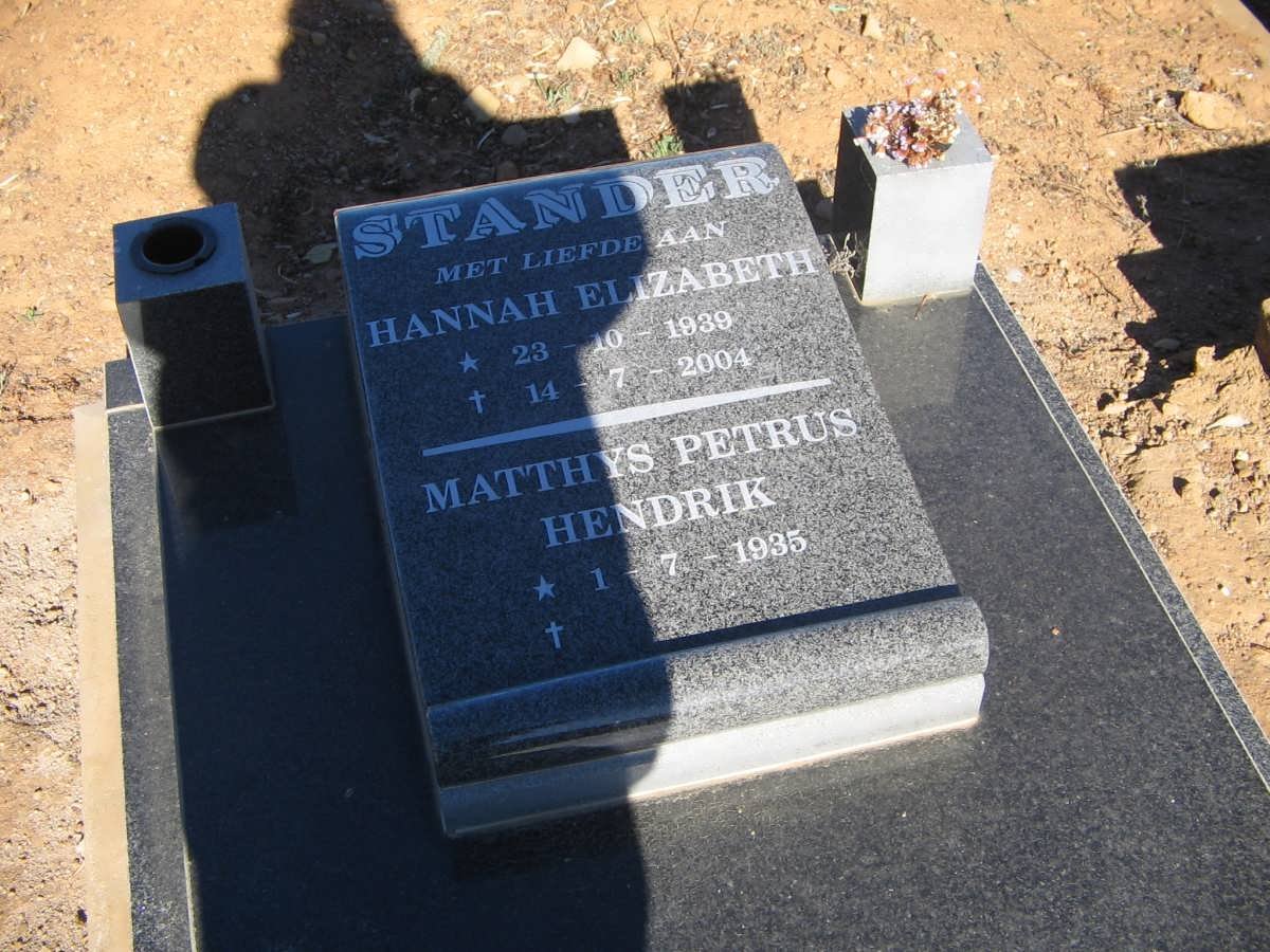 STANDER Petrus Hendrik 1935- &amp; Hannah Elizabeth 1939-2004