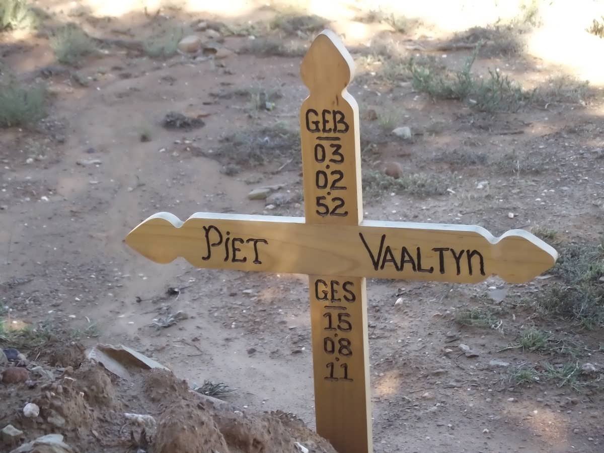 VAALTYN Piet 1952-2011