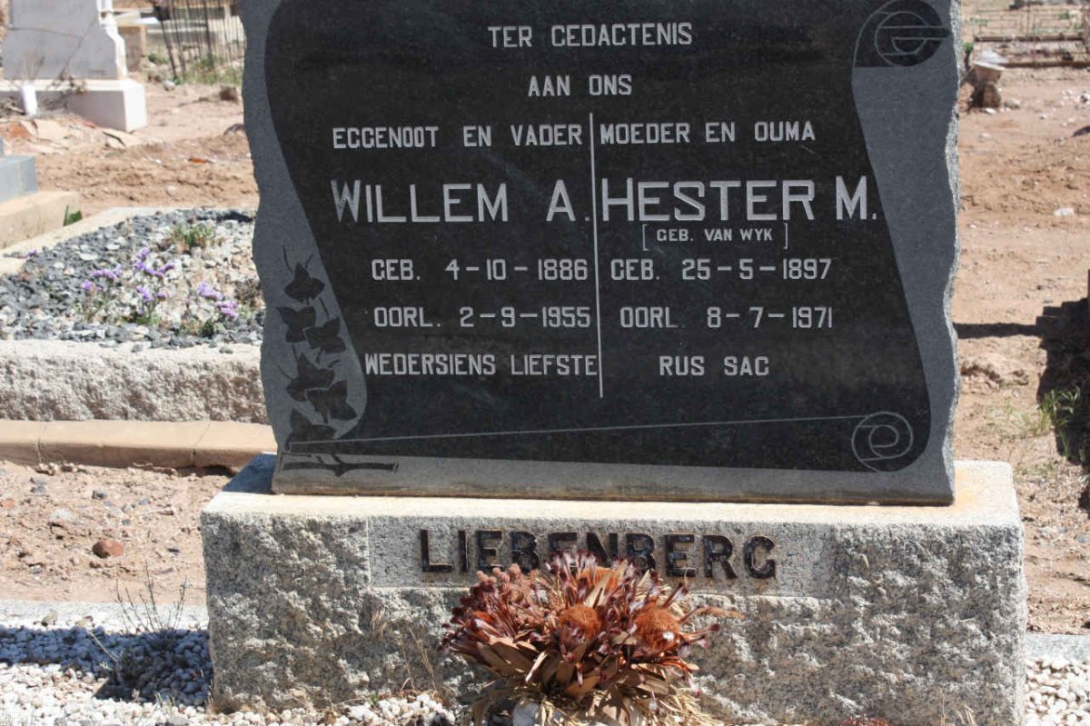 LIEBENBERG Willem A. 1886-1955 &amp; Hester M. VAN WYK 1897-1971
