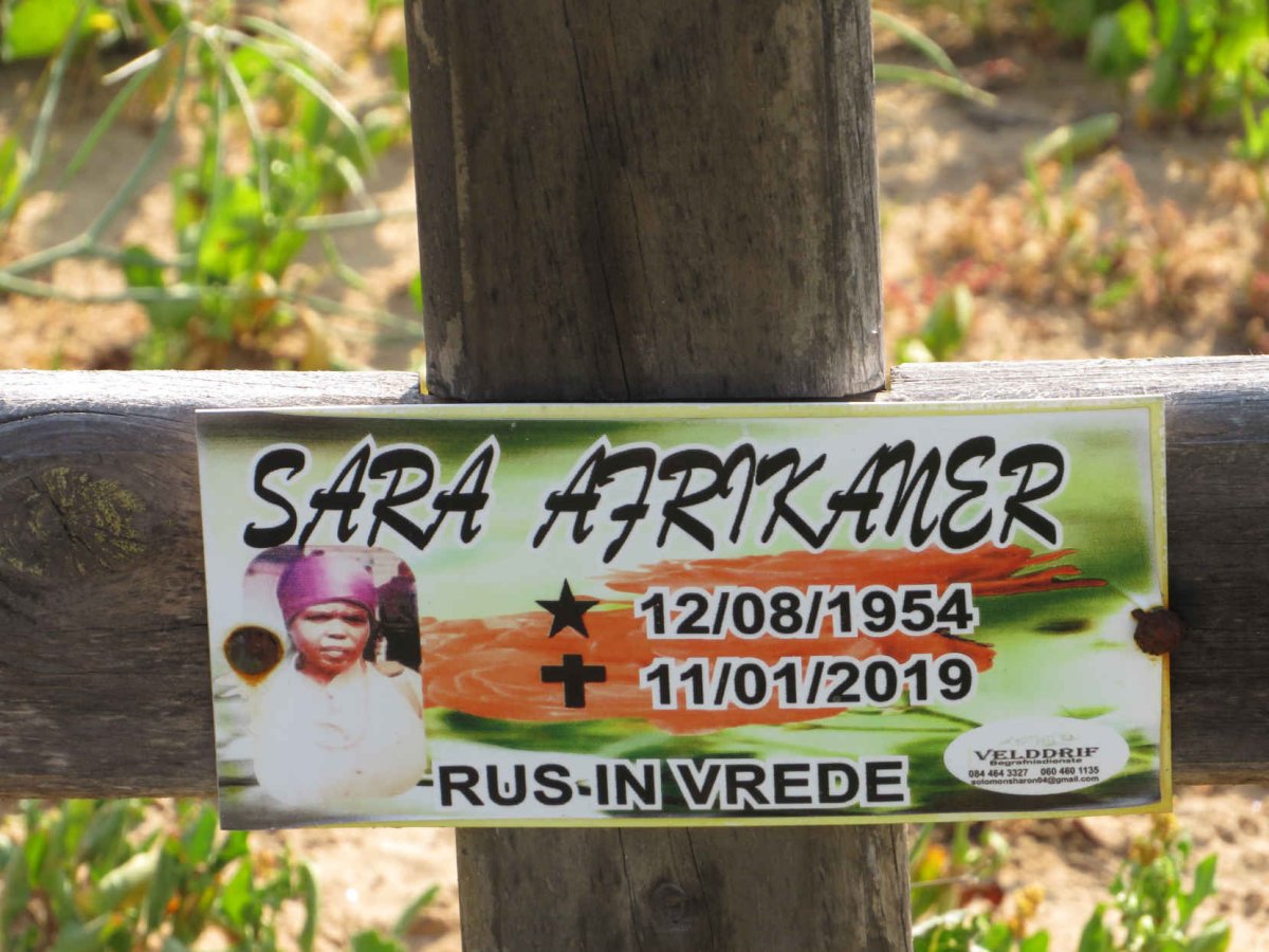 AFRIKANER Sara 1954-2019
