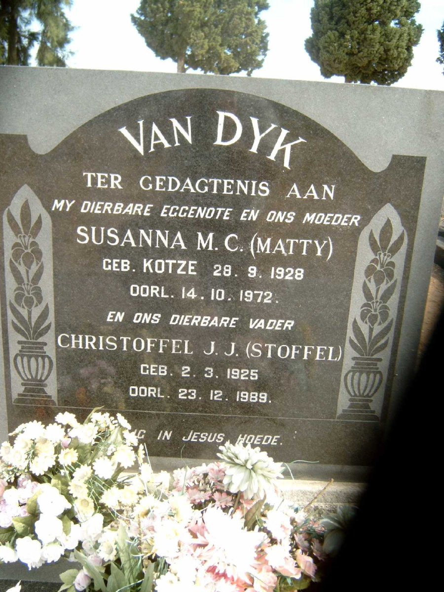 DYK Christoffel J.J., van 1925-1989 &amp; Susanna M.C. KOTZE 1928-1972
