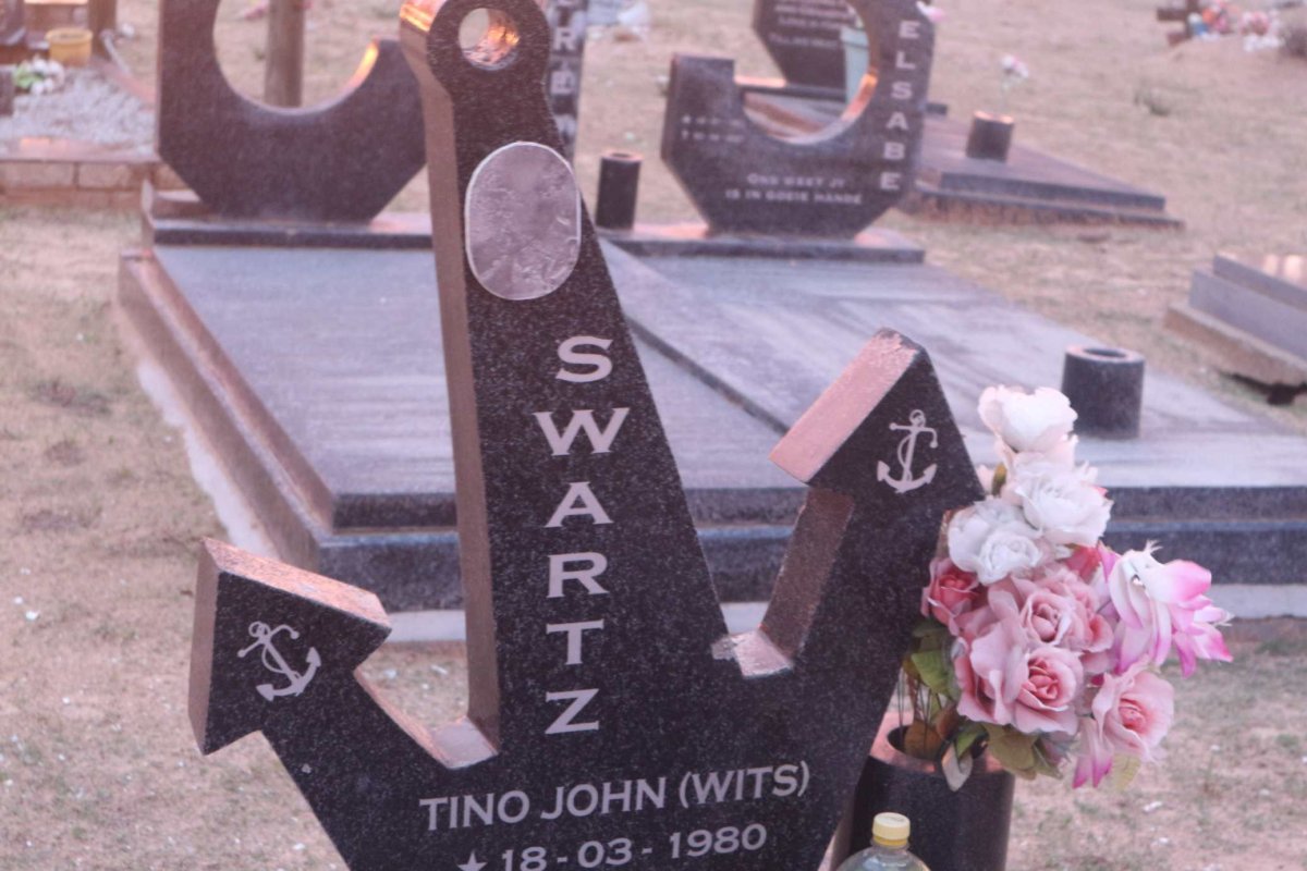 SWARTZ Tino John 1980-2007