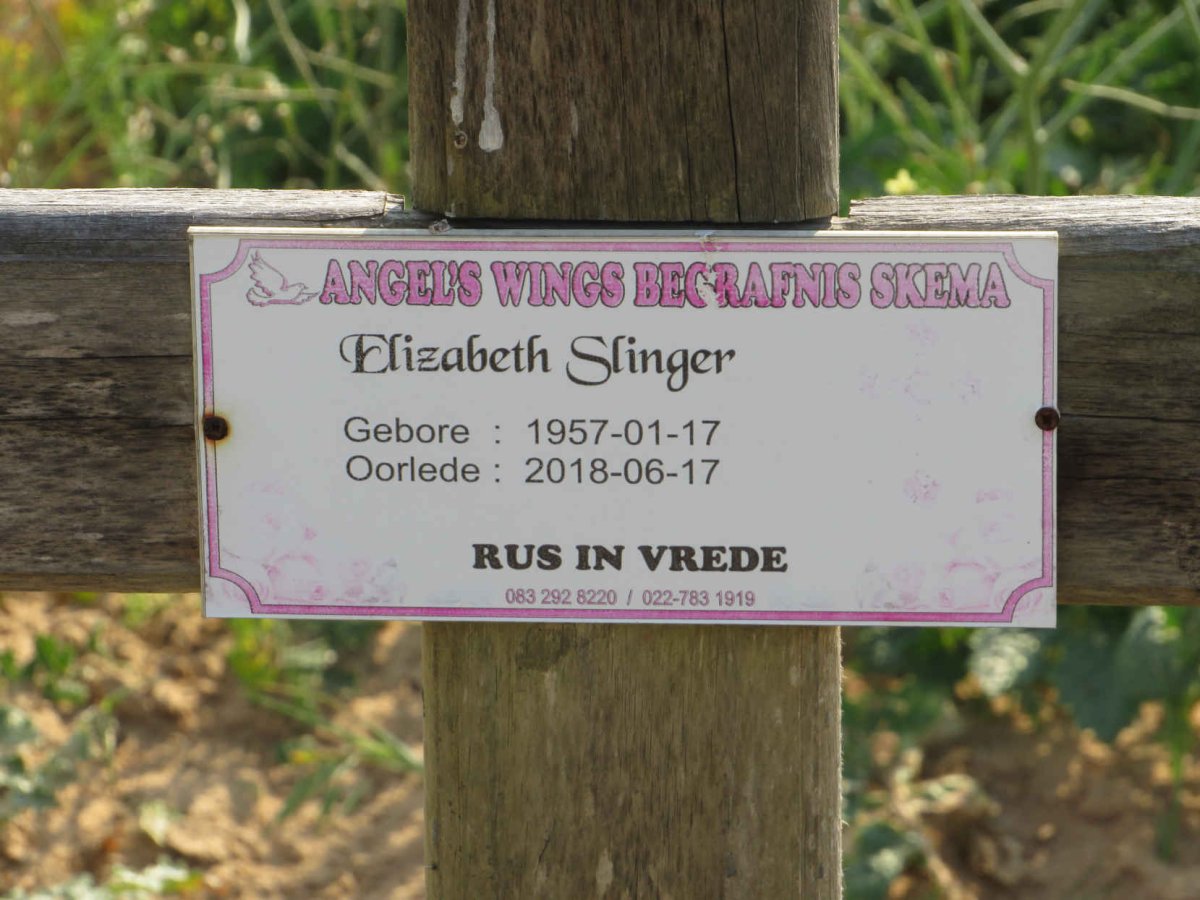 SLINGER Elizabeth 1957-2018