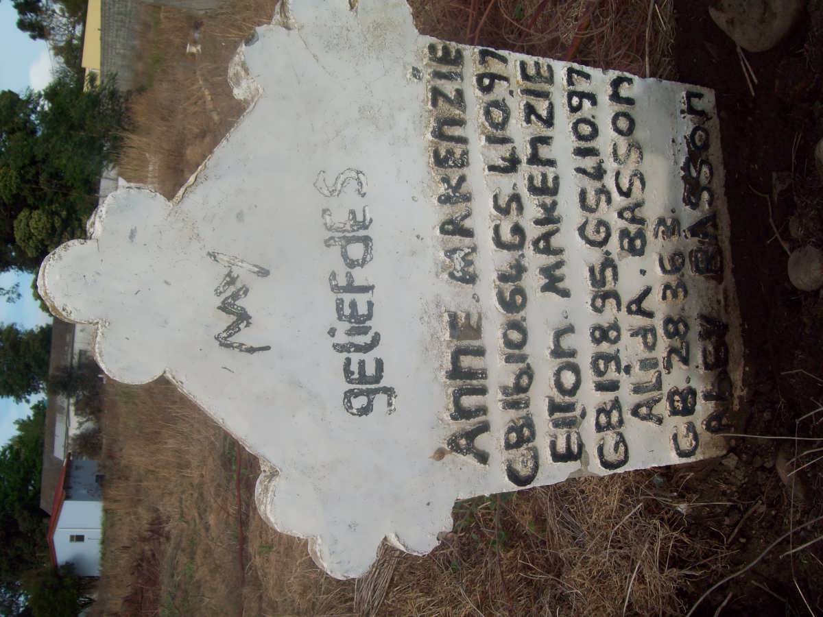 MAKENZIE Anne ??64-??97 :: MAKENZIE Elton ??95-??97 :: BASSON Alida ??63- :: BASSON