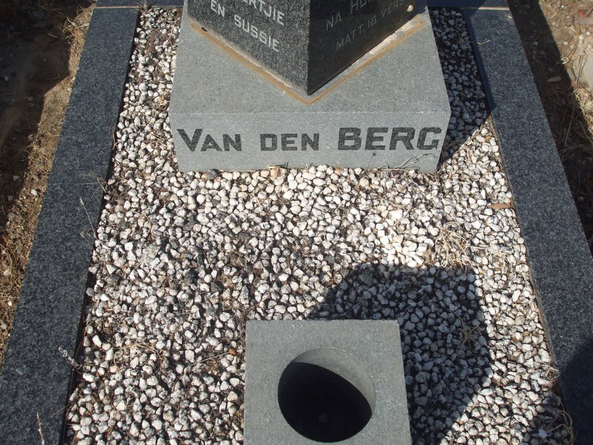 BERG Tronelle, van den 1963-1966