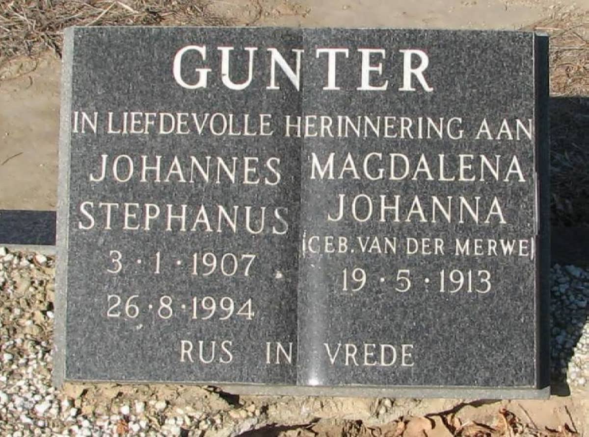 GUNTER Johannes Stephanus 1907-1994 &amp; Magdalena Johanna van der MERWE 1913-