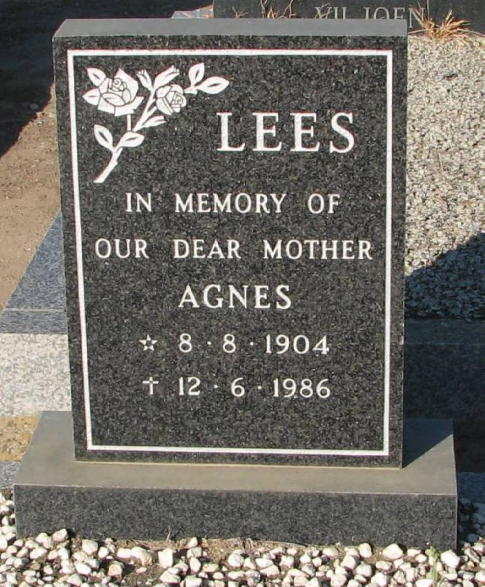 LEES Agnes 1904-1986