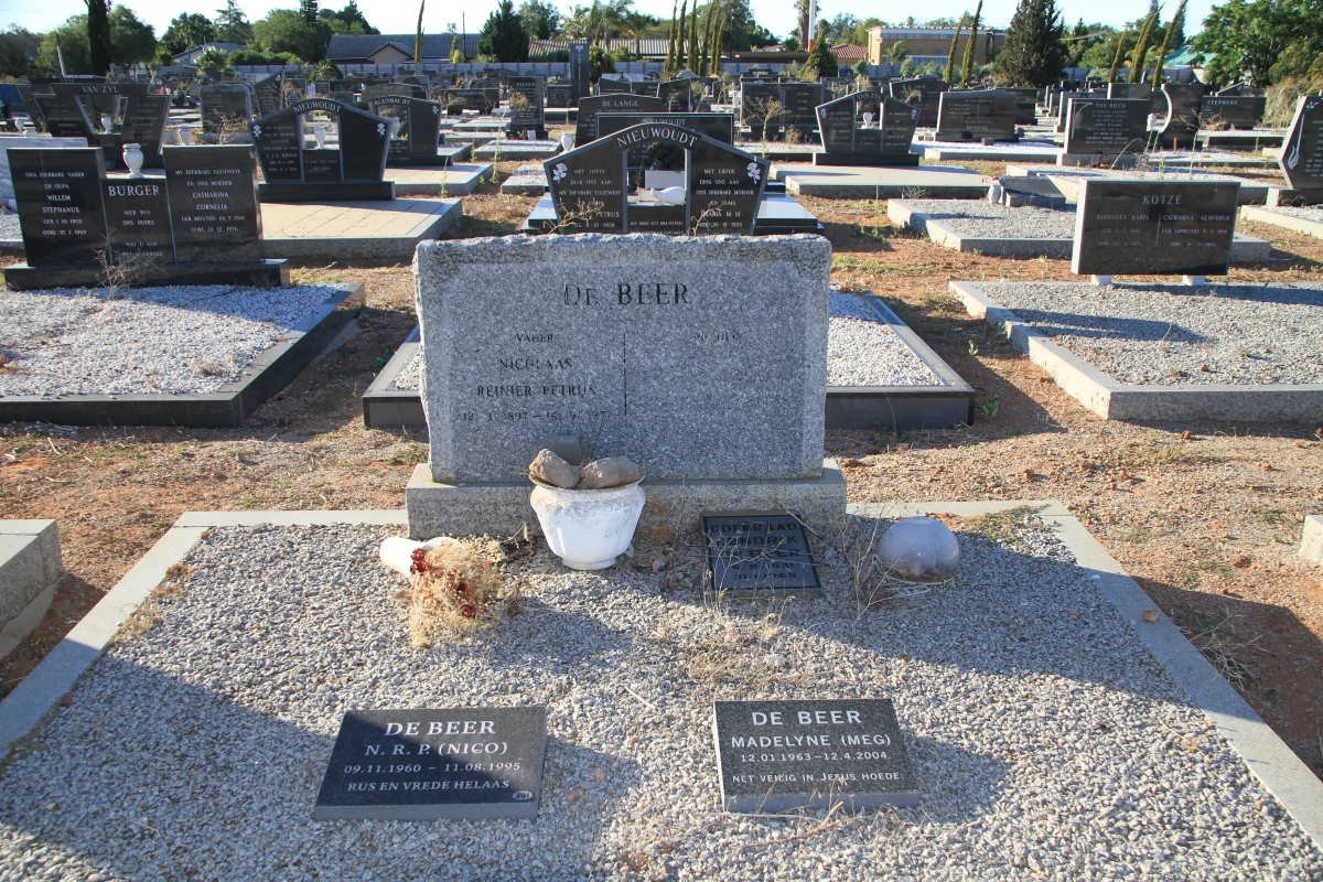 BEER Nicolaas Reinier Petrus, de 1897-1977 :: DE BEER Madelyne 1963-2004 :: DE BEER N.R.P. 1960-1995