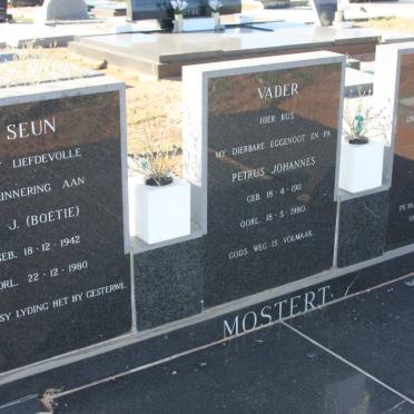 MOSTERT Petrus Johannes 1911-1980 &amp; Janetta Sophia 1911-2004 :: MOSTERT P.J. 1942-1980