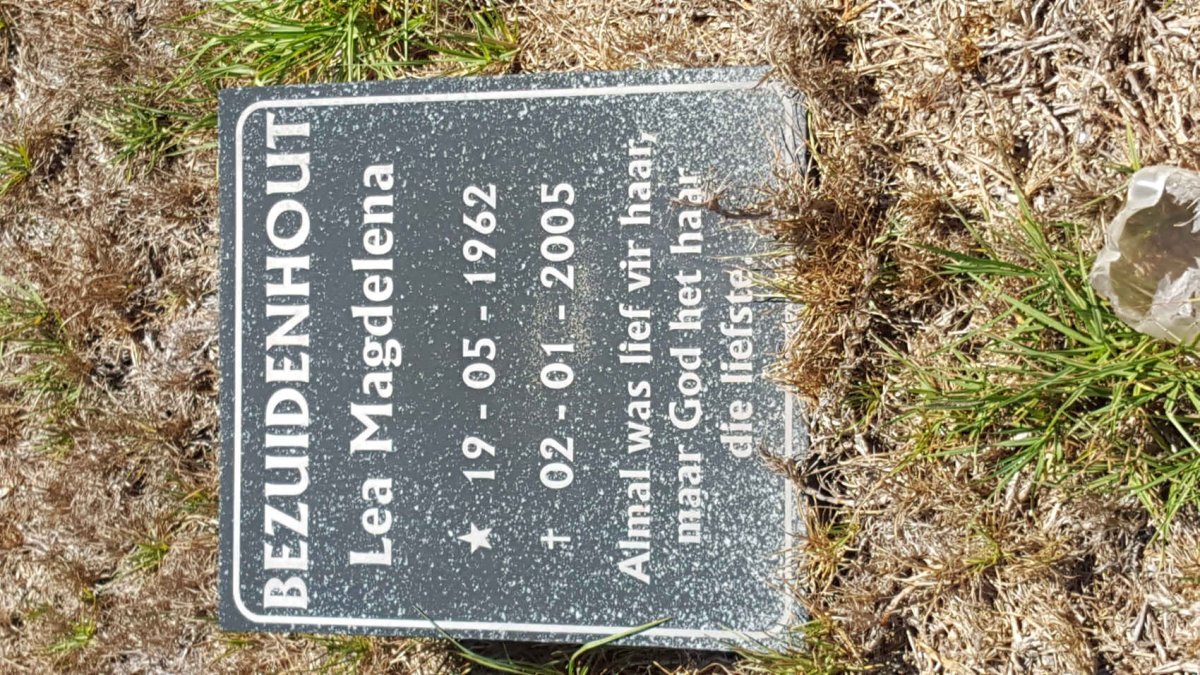 BEZUIDENHOUT Lea Magdelena 1962-2005