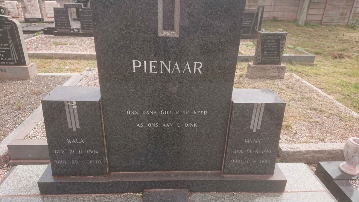 PIENAAR Kala 1904-1970 :: PIENAAR Mynie 1919-1997