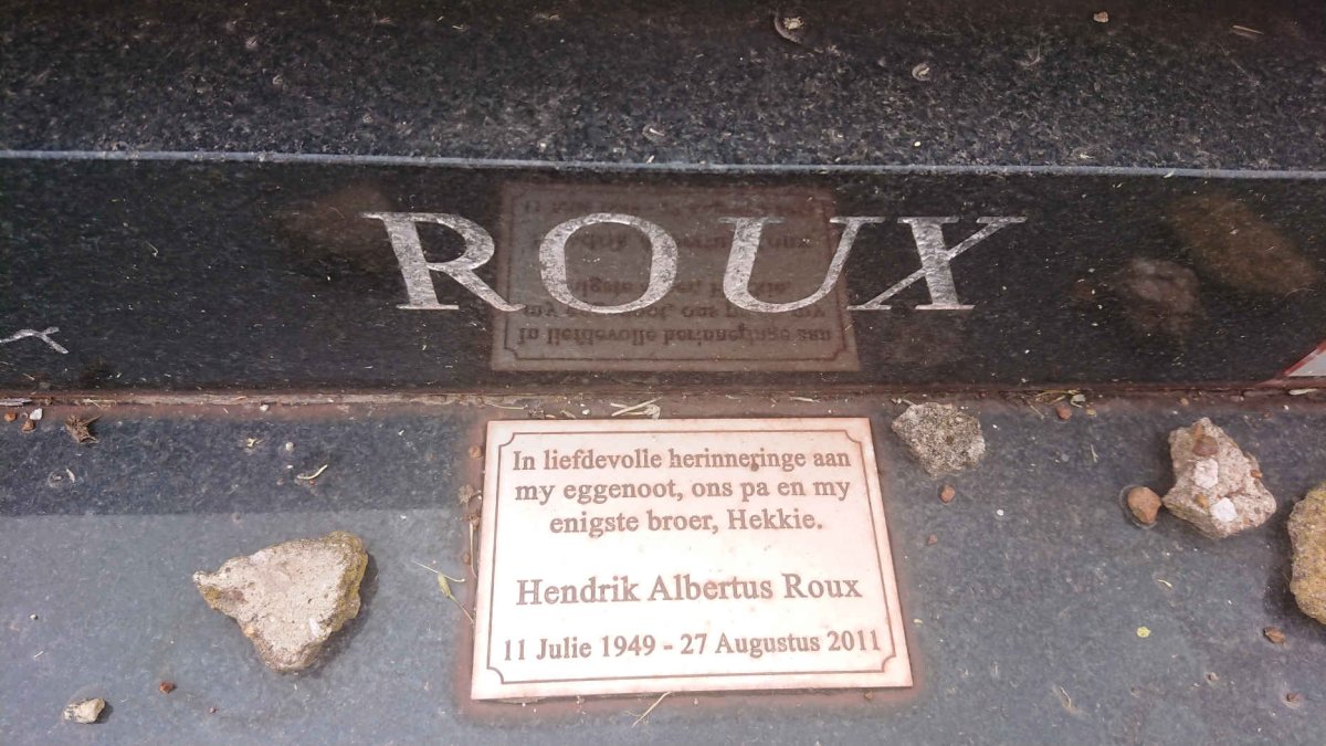 ROUX Hendrik Albertus 1949-2011