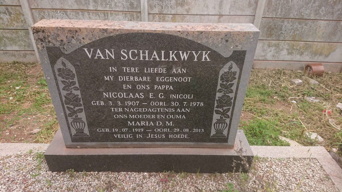SCHALKWYK Nicolaas E.G., van 1907-1978 &amp; Maria D.M. 1919-2013