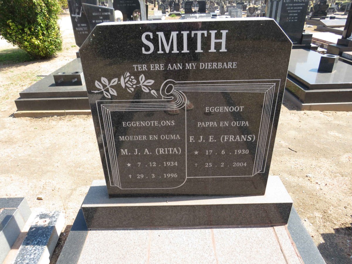 SMITH F.J.E. 1930-2004 &amp; M.J.A. 1934-1996