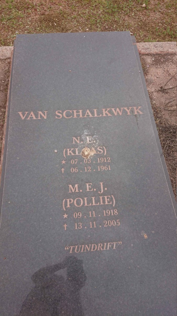 SCHALKWYK N.E., van 1912-1961 &amp; M.E.J. 1918-2005